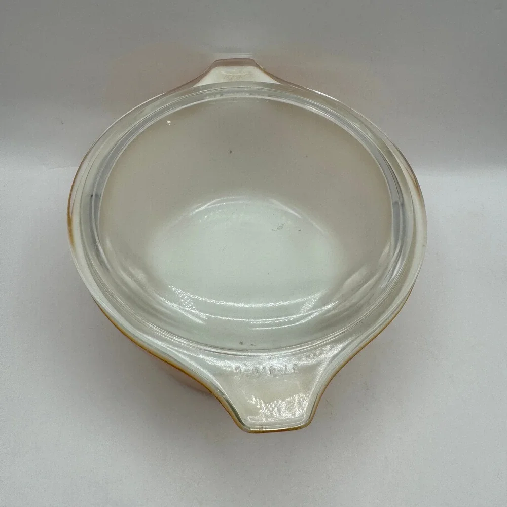 Pyrex vintage casserole